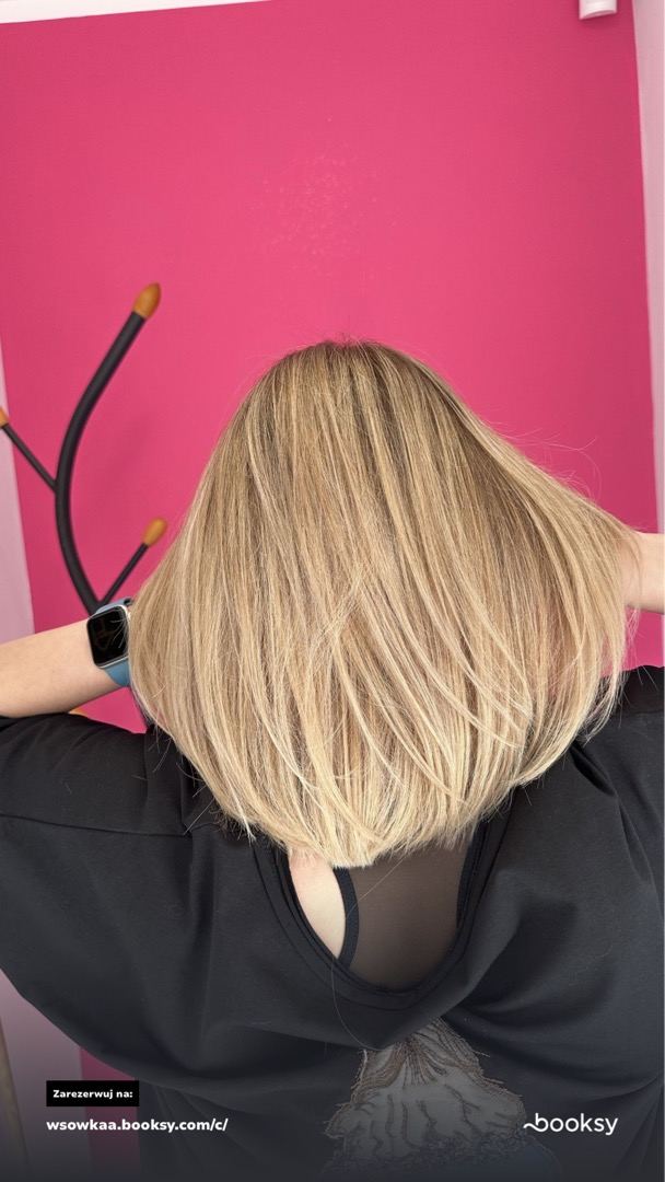 Cieniowany lob w naturalnym blondzie z rozjaśnieniami — WSÓWKA, Lubin